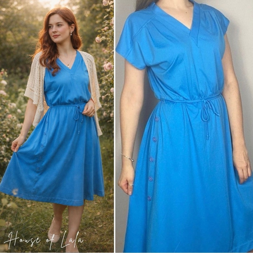 Vintage 1970s Blue Pleated Shoulder Casual Summer Dress